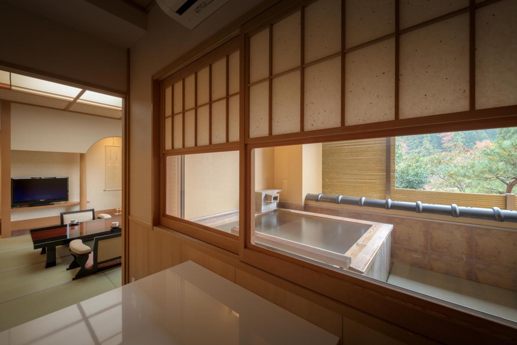 Harumiya Ryokan Fukushima  Exterior photo